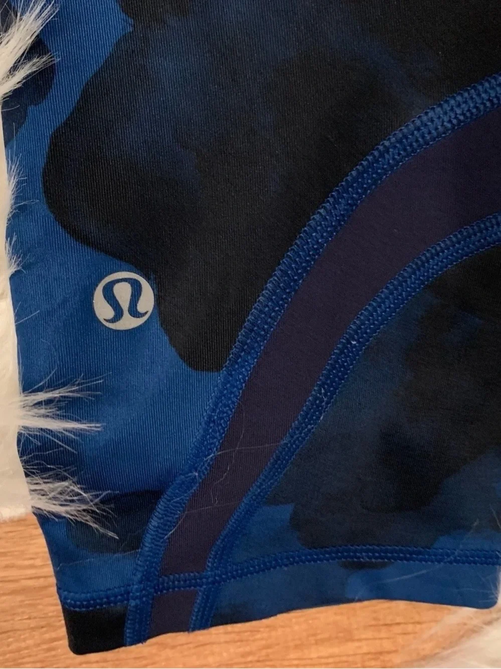 Lululemon Run Inspire Crop 22” Jumbo Inky Blue Floral Inkwell Sz 4 Activewear